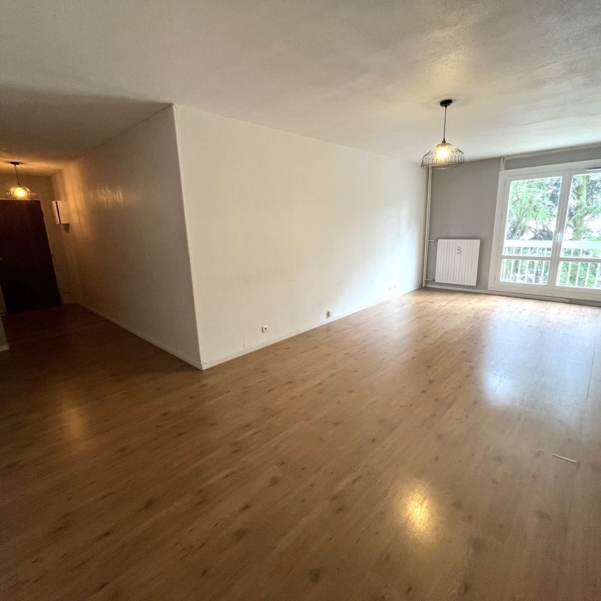 Location Appartement 4 pièces 89m² LE PETIT QUEVILLY 76140 - Photo 1