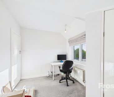 3 bedroom semi-detached house to rent - Photo 5