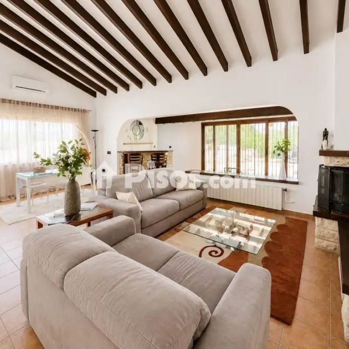 Casa en alquiler en La Nucia - Photo 1