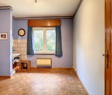 Zeer rustig gelegen villa met 3 slaapkamers op een perceel van 41a 20ca - bewoonbare oppervlakte 163 m² - Photo 1