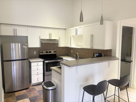 For Lease - 1440 Bishops Gate Unit# 406, Oakville, Ontario - Photo 2