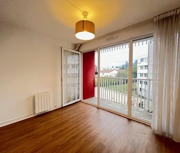 T2 face à la fac de lettres proche des facultés - Photo 3