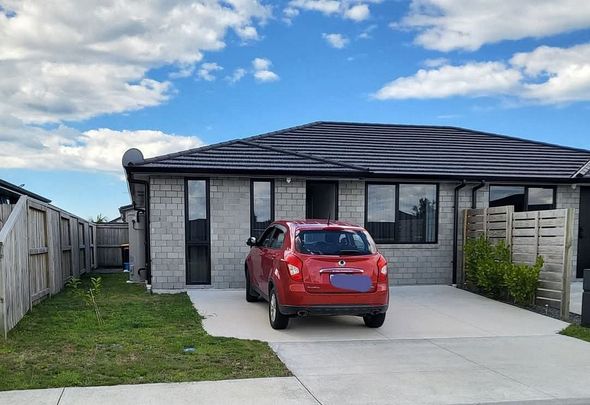 Modern 3BR Townhouse in Papamoa - Photo 1