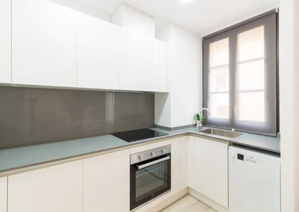 Carrer dels Salvador, Barcelona, Catalonia 08001