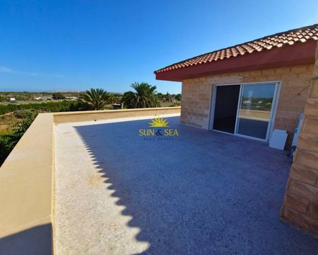 2 BEDROOM VILLA IN LOS LIMONEROS - ALICANTE - Photo 5