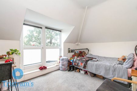 2 bed Apartment for Rent - Photo 2