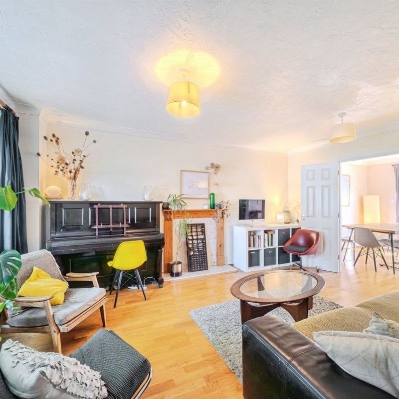 Hawkins Crescent - Photo 1