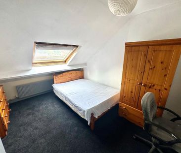 4 bedroom terraced house to rent - Photo 2