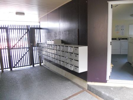 Studio on the ground floor at the basin - Photo 2
