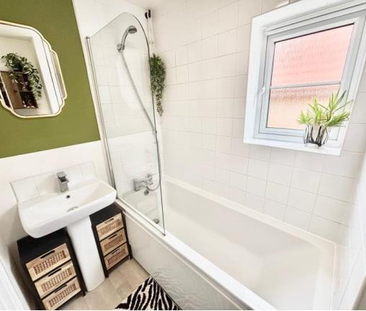 Collier Chase - Photo 3