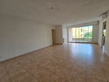 Appartement 3 Pièces 80 m² - Photo 2