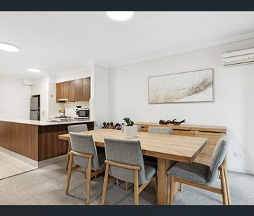 Stylish Apartment in Prime Lifestyle Location - Photo 3