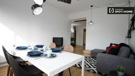 barcelona, Catalonia 08012 - Photo 5