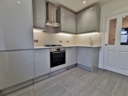 2 Bed Maisonette - Photo 4