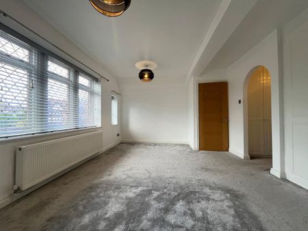 5 bedroom detached house to rent - Photo 3