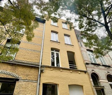 Appartement te huur in Borgerhout voor € 965 met 1 slaapkamer - Photo 1