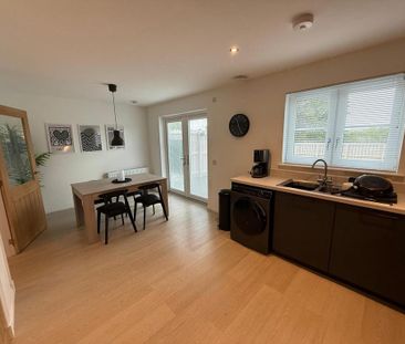 3 bedroom semi-detached house to rent - Photo 2