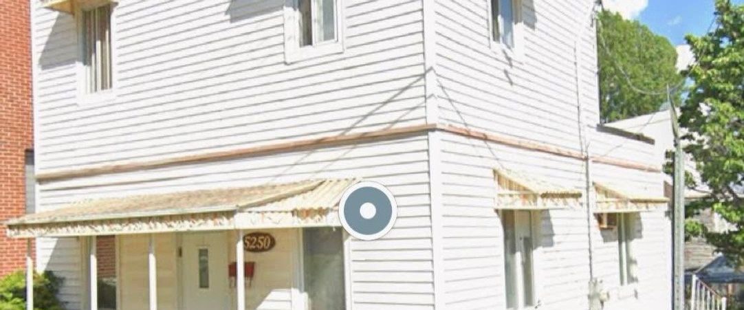 À louer / Maison à étages - Photo 1