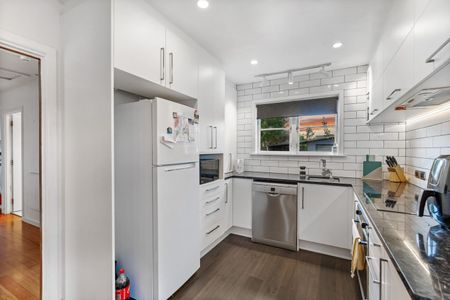 Family house at Taikata - Photo 5