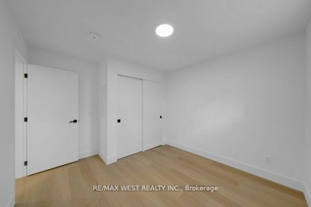 For Lease - 502 Atlas Avenue Unit# A, Toronto, Ontario - Photo 4