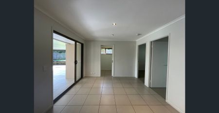 McGrath Mooloolaba proudly present this spacious 3 bedroom home located in the heart of our Sunshine Coast CBD of Maroochydore!me location. - Photo 3