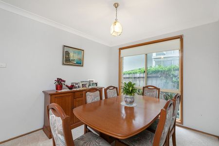 4 Rysdyk Parade, Wamberal - Photo 2