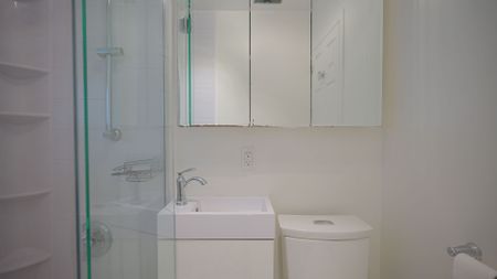 For Lease - 103 Yardley Avenue, Toronto, Ontario - Photo 2