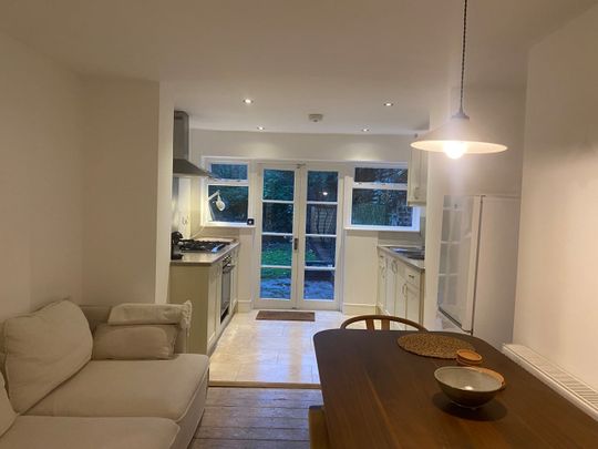 1 Bed Flat, Aubert Road, N5 - Photo 1