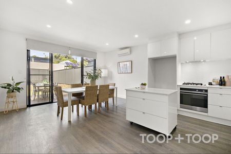 A wonderful fusion of old school charm and modern living - Photo 4