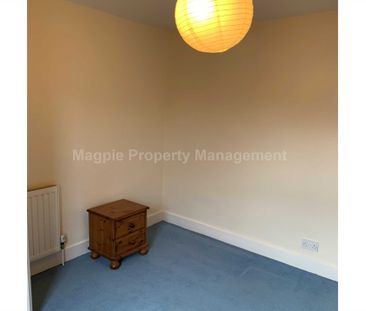 Price £1,075 pcm - Available Now - Unfurnished - Photo 1