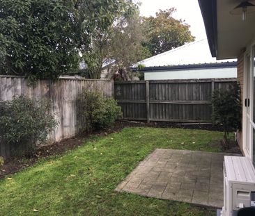 17A Harrow Street, Phillipstown - Photo 3