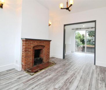 3 bedroom terraced house to rent - Photo 4