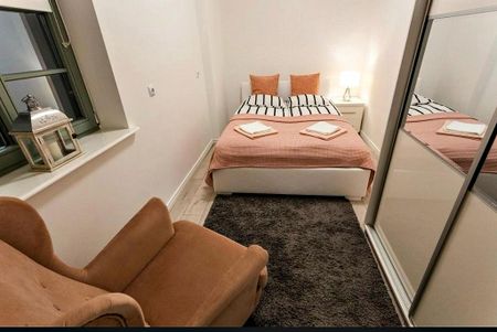 Na wynajem 2 atrakcyjne mieszkania-Stare Miasto - Zdjęcie 5