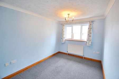 3 bedroom terraced house to rent - Photo 3