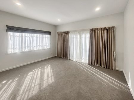 Remuera, 5bedroom Executive home - Photo 2