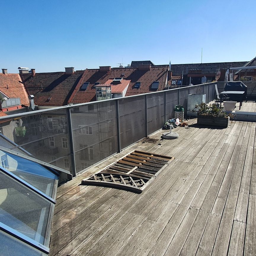 Vermietet | Dachterrassenwohnung im Zentrum: hell, gemütlich, gepflegt, Lift - Foto 1