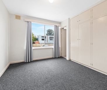 5/12 Eltham Street, Flemington VIC 3031 - Photo 3