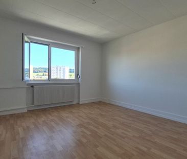 Lumineux et confortable appartement de 3.5 pièces avec vue dégagée - Photo 1