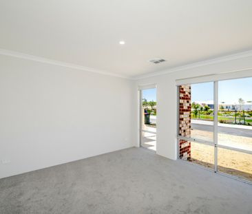 DUAL KEY LIVING - MAIN HOUSE - Photo 2