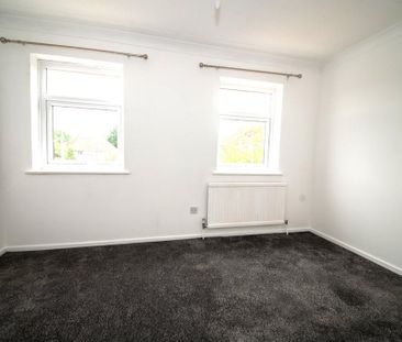 3 bedroom end of terrace house to rent - Photo 5