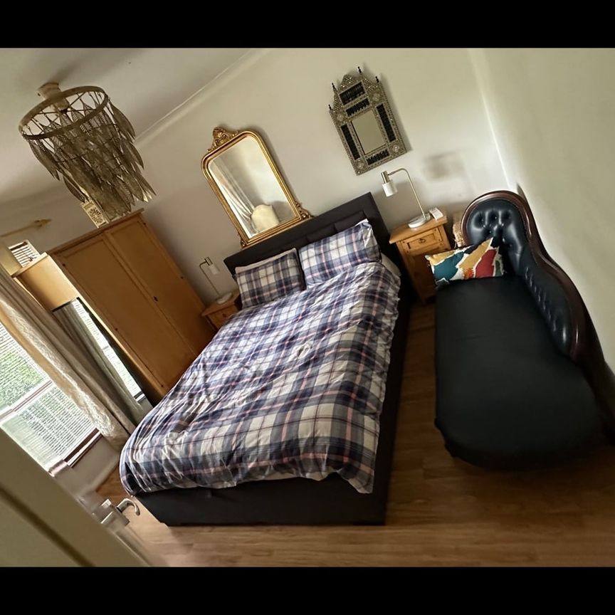 Room in a Shared Flat, Upper Tulse Hill, SW2 - Photo 1