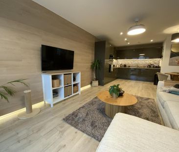 2 bedroom flat to rent - Photo 2