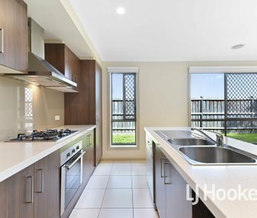 Centrally Located 4 Bedroom Home! - Photo 6