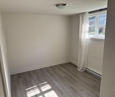 Saint-Eustache – Grand logement 5 1/2 à louer - Photo 1