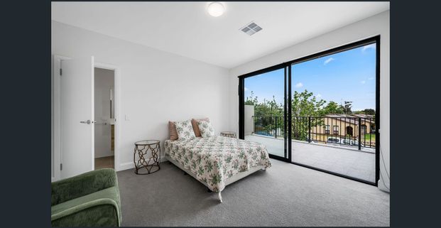 Next-level living with everything at your fingertips - Photo 1