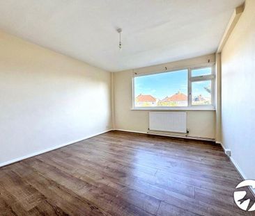 2 bedroom maisonette to rent - Photo 2