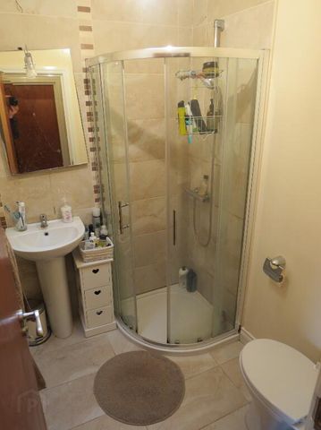 71 Fitzwilliam Street Apt 3, Belfast, BT9 6AX - Photo 4