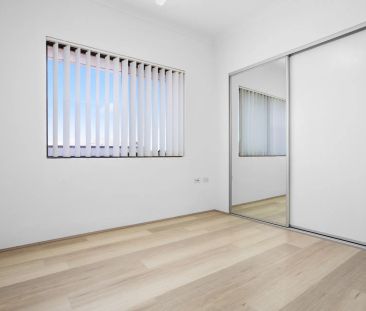 One Bedroom Apartment Opposite Beeliar Village - Photo 4