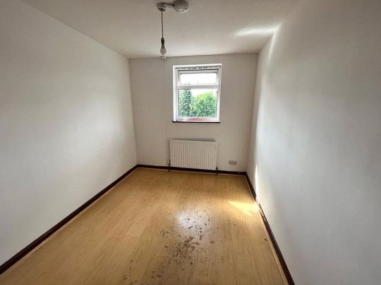 6 bedroom end of terrace house to rent - Photo 1