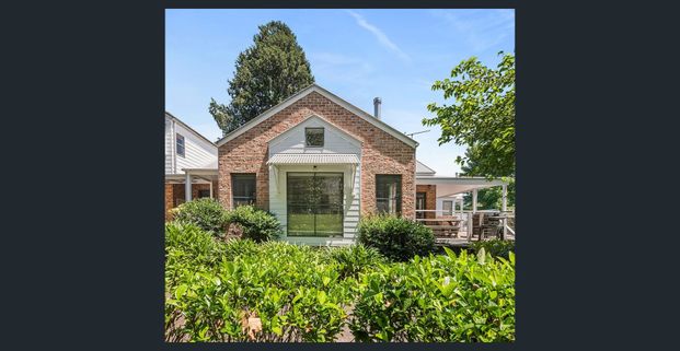 Kavale - Stylish Village Retreat in the Heart of Kangaroo Village - Photo 1